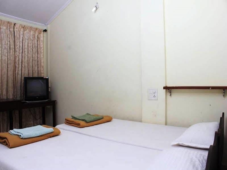Oyo 833 Hotel Prince Santosh Holiday Homes Arpora Kültér fotó